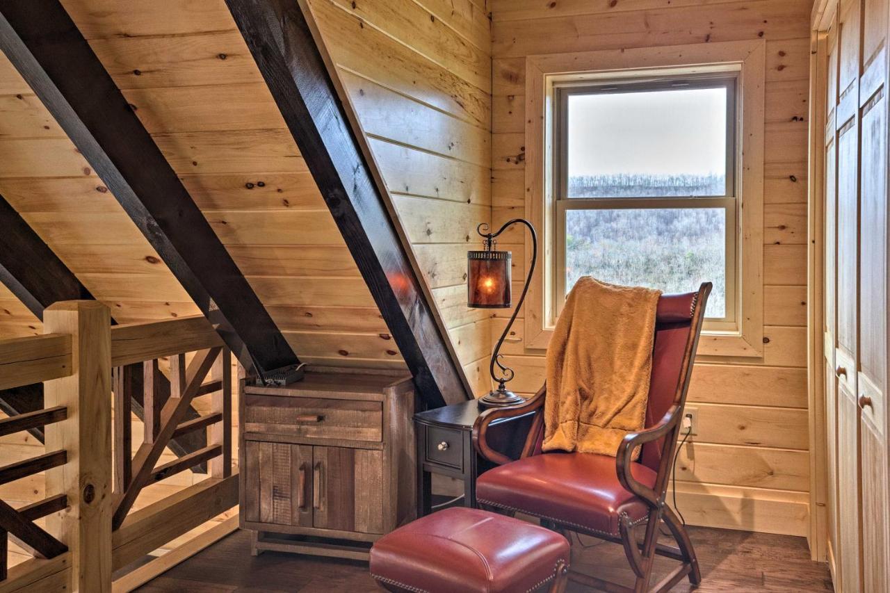 Hilltop Cabin On 5 Acres With Hot Tub And Waterfall! Брайсон-Сити Экстерьер фото