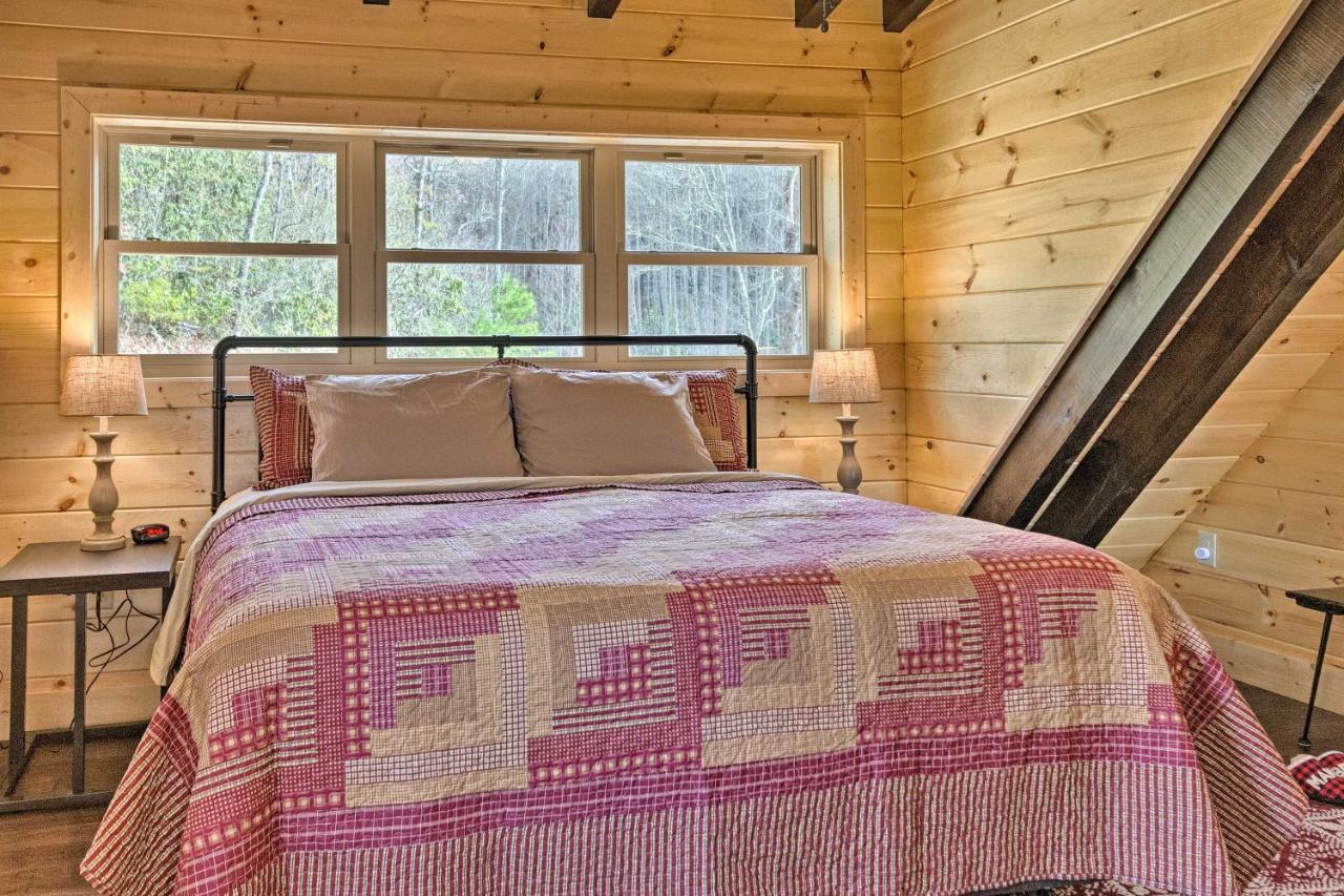 Hilltop Cabin On 5 Acres With Hot Tub And Waterfall! Брайсон-Сити Экстерьер фото