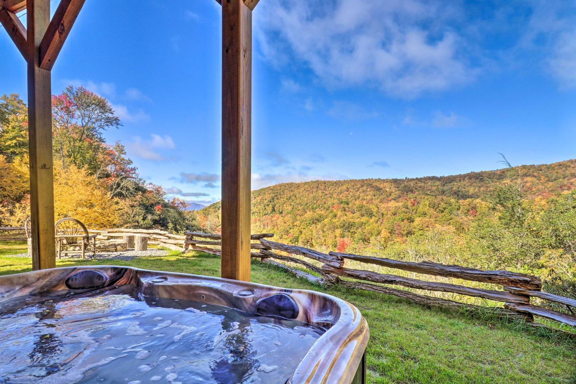 Hilltop Cabin On 5 Acres With Hot Tub And Waterfall! Брайсон-Сити Экстерьер фото